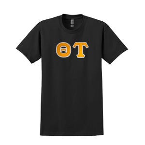 Camiseta con letras griegas de la Fraternidad Theta Tau