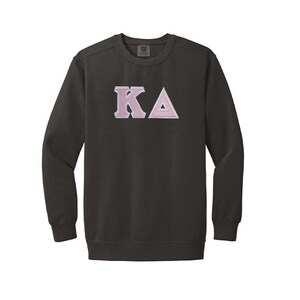 Sudadera de cuello redondo con letras griegas y colores cómodos de la hermandad Kappa Delta