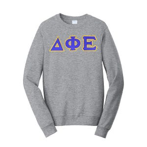 Sudadera premium de cuello redondo con letras griegas de la hermandad Delta Phi Epsilon