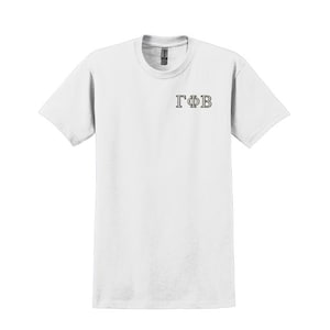 Camiseta con letras griegas bordadas de la hermandad Gamma Phi Beta