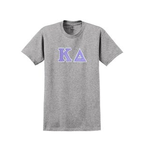 Camiseta con letras griegas de la hermandad Kappa Delta