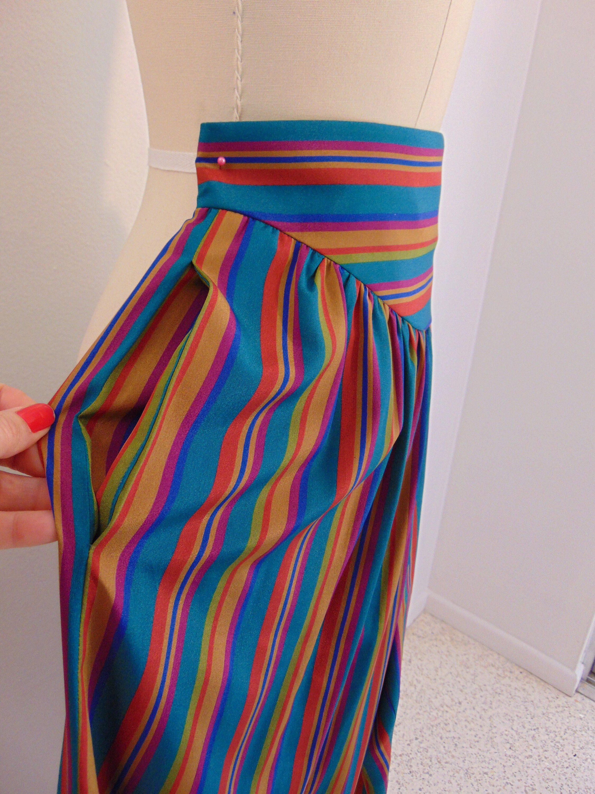 80s striped Liz Claiborne 2 piece set with harem pants and blouse size medium