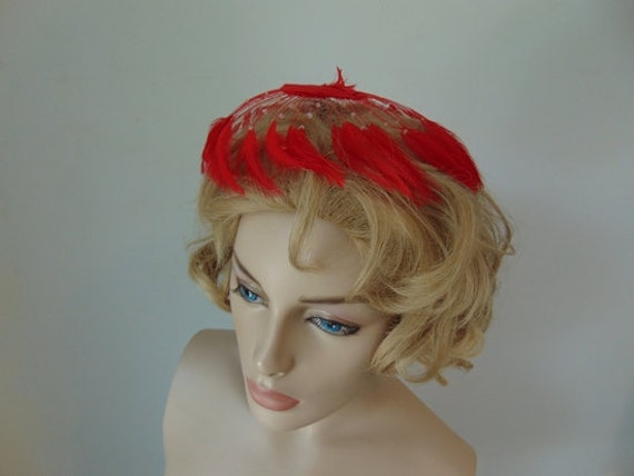 50s RED FEATHER fascinator hat