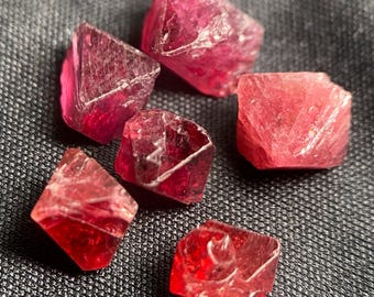 18.50 ct - Rough Mix sizes spinel lot - 4.18 to 8.19 mm - Origin: Burma - Whole lot - 6pcs