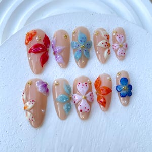 Luxuriöse Blume Presse auf den Nägeln Elegante 3D Blütenblatt Designs Acrylnägel | Drücken Sie auf die maßgeschneiderte 3D-Nagelkunst