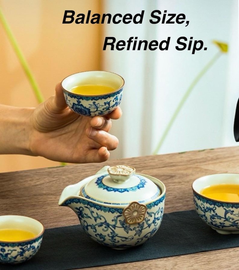 Juego de té portátil de porcelana con flores de ciruelo y estuche de viaje / Tetera Gongfu con flores de ciruelo y 3 tazas / Juego de té chino compacto, regalo para amantes del té imagen 5