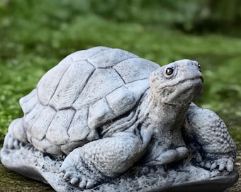屋外用亀の置物 コンクリート製の爬虫類の像 石造りの亀の彫刻