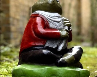 Stone frog figurine Concrete animal statue Outdoor whimsical sculpture Cement pool decoration Frog lover gift Garden and home ornament