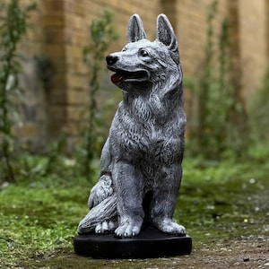 Large German Shepherd statue Stone Dog memorial sculpture Outdoor dog decoration Concrete garden guard dog figurine Pet Tribute Dog lover
