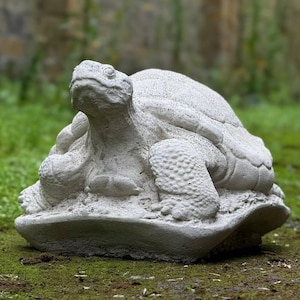 Amazing tortoise sculpture Cement turtle yard statue Outdoor wildlife decoration Concrete reptile figurine Wildlife yard ornament Lover gift