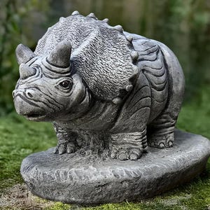 Concrete Triceratops sculpture Outdoor dinosaur statue Cement prehistoric figurine Garden wildlife ornament Animal lover gift Handmade art