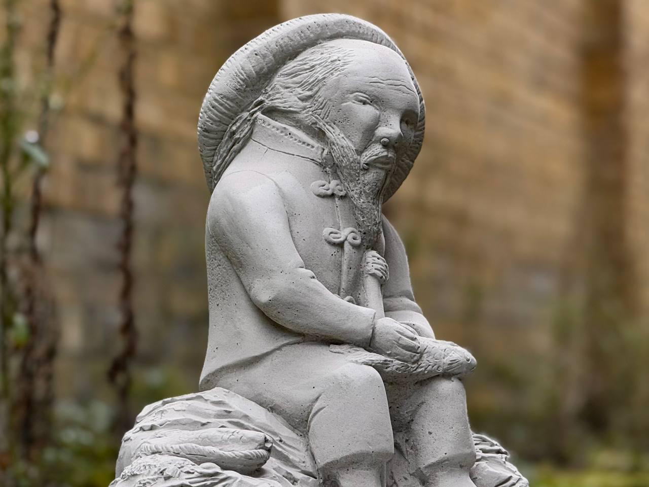 Statua Pescatore Da Giardino In Poliresina – 28 Cm, Con Luci Notte, Regalo Originale