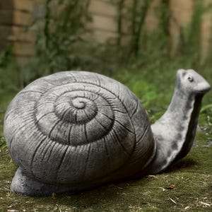 Concrete snail statue Cement slug figurine Outdoor animal decoration Stone snail ornament Garden reptile sculpture Snail lover gift Yard art
