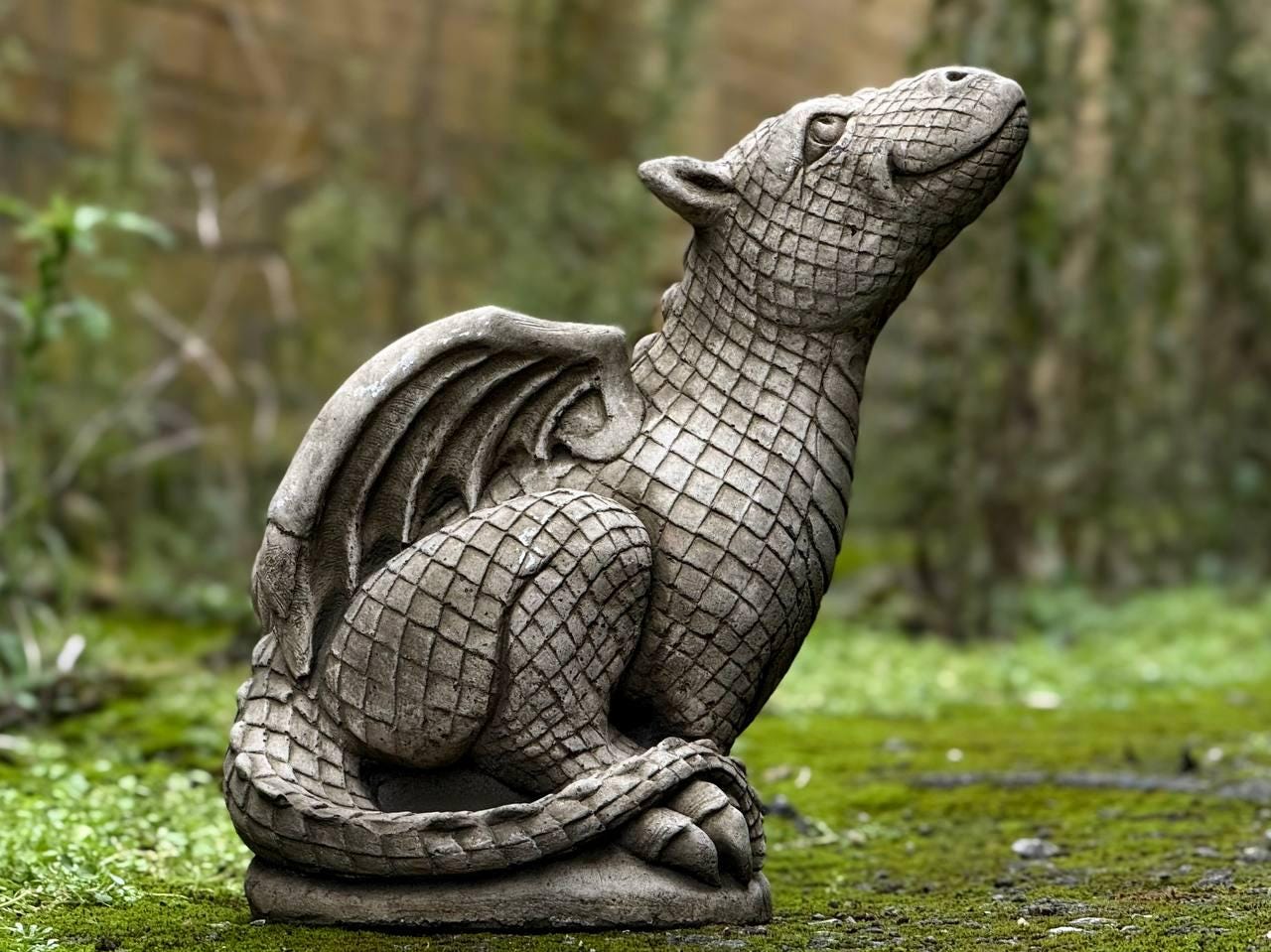 大理石ドラゴンの彫刻置物 大理石ドラゴンの彫刻置物