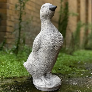 Garden goose sculpture Concrete duck figurine Stone bird decoration Outdoor animal statue Farmhouse ornament Handmade goose Lover gift