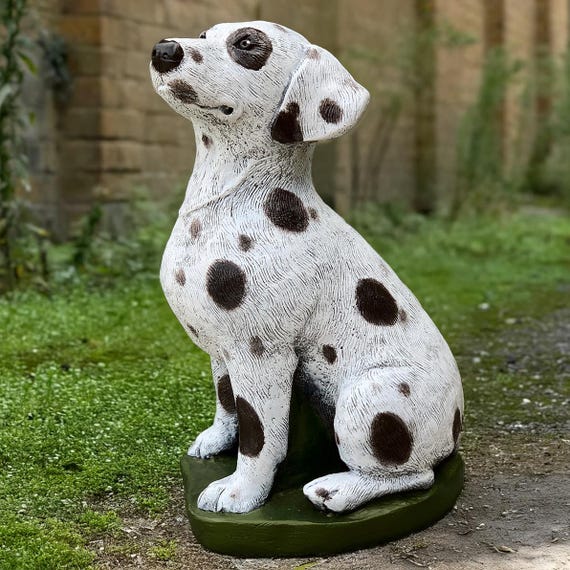 石のラブラドールの置物 コンクリートの犬の彫刻 セメントのペットの像