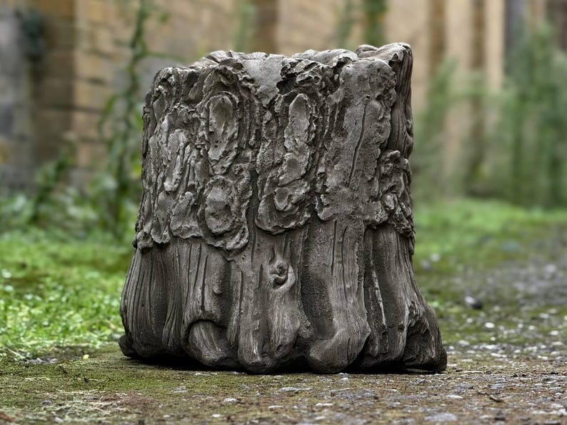 BlissfulStatue Tree Stump Face Planter