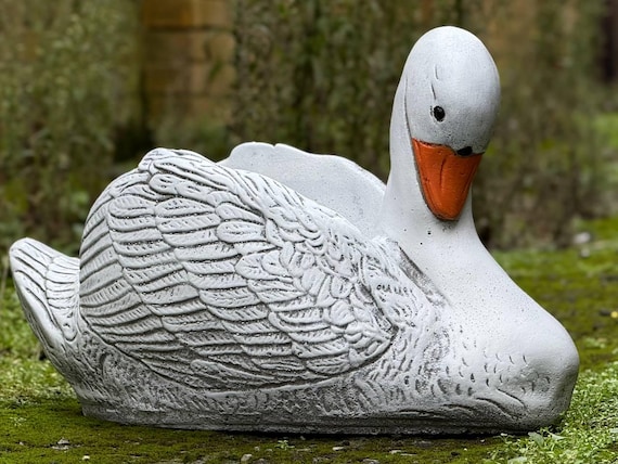 アンティーク 大理石 鳥のイコン 石造りの白鳥の像 エレガントな庭の白鳥の彫刻 ユニークな大理石の白鳥