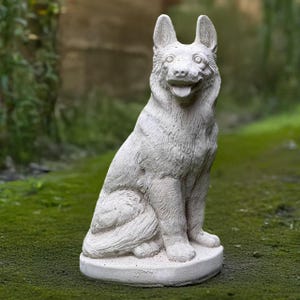 Outdoor German Shepherd sculpture Concrete memorial dog statue Cement dog decor Concrete pet figurine German Shepherd lover gift Yard art