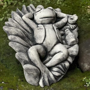 Relaxing frog sculpture Concrete frog statue Outdoor animal figurine Front door decoration Handmade frog ornament Frog lover gift Yard art