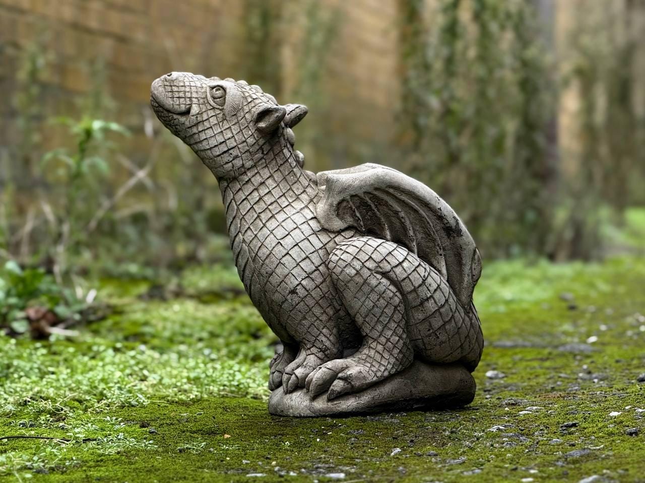 大理石ドラゴンの彫刻置物 大理石ドラゴンの彫刻置物