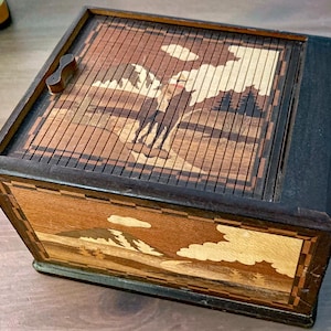 Rare Mid Century Japanese Roll Top Mechanical Pop-Up Cigarette Box. 1950s