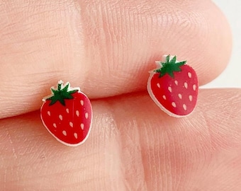 Boucles d'oreilles fraises, boucles d'oreilles fruits kawaii mignons, bijoux en argent hypoallergéniques faits main, petites boucles d'oreilles rouges, cadeau pour elle