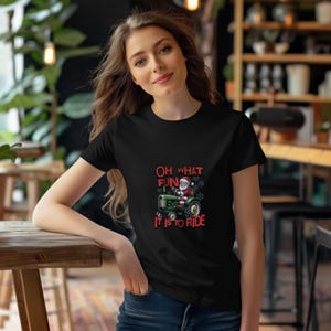 Christmas T-Shirt -Funny Holiday Gift, Soft Cotton Xmas Graphic Tee for Men&Women, Festive Winter Apparel, Unique Design,Santa Claus,Gildan