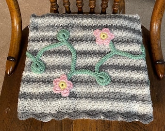 Crochet Baby Blanket Pattern Flowers and Vine