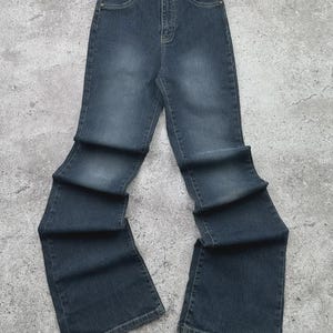 Vintage Basic Flare Jeans