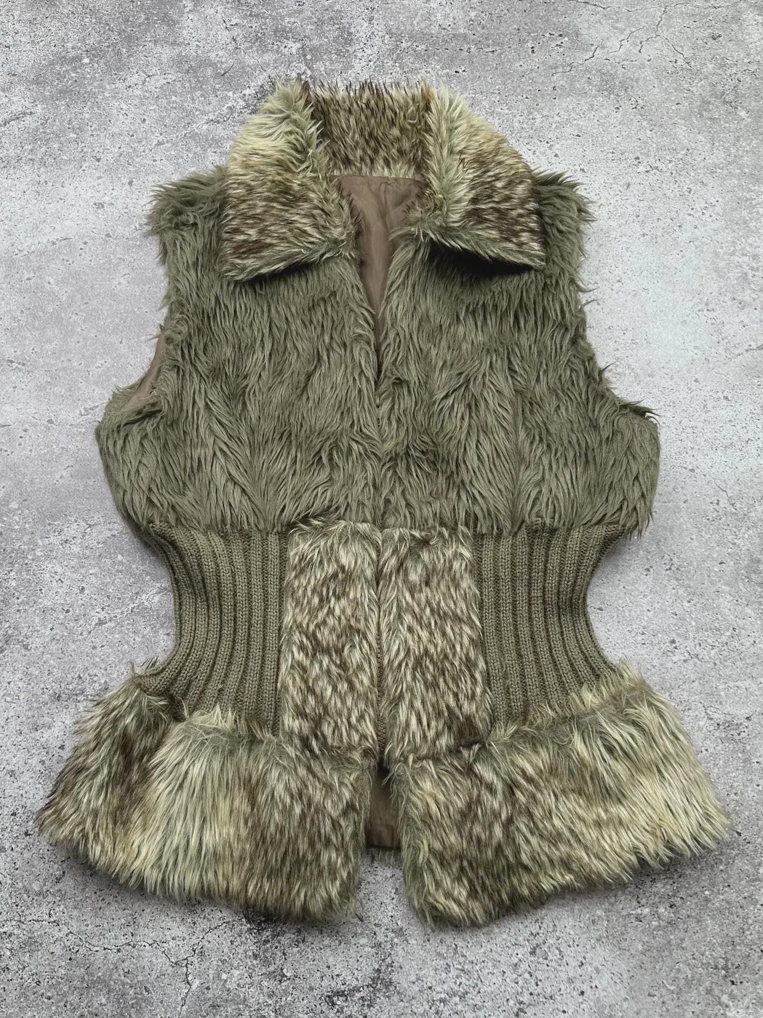 ヴィンテージフェイクファーベスト - Etsy 日本