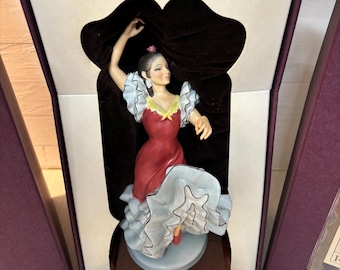 スペインのフラメンコダンサー、スペインで手描き、手作りされた置物