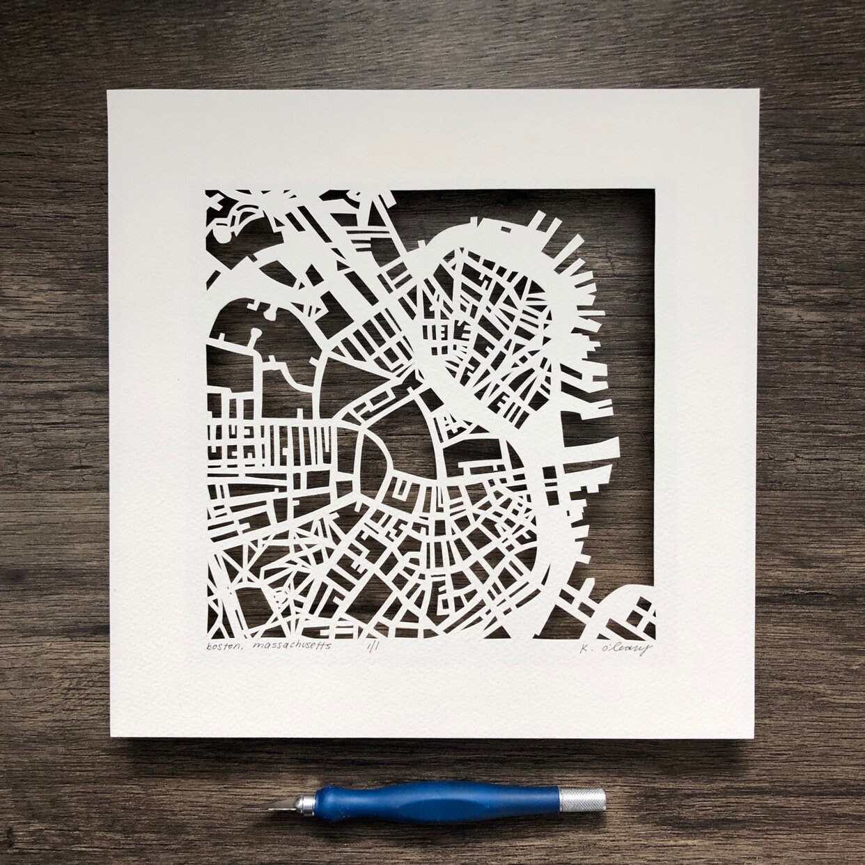 Boston, South Boston, Cambridge ou Newburyport, Ma Hand Cut Map Artwork