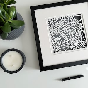 Édimbourg ou Glasgow, Écosse, carte découpée à la main ORIGINAL, 10 x 10