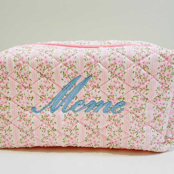 Bolsa de maquillaje acolchada con flores personalizada: regalo bordado para cosméticos
