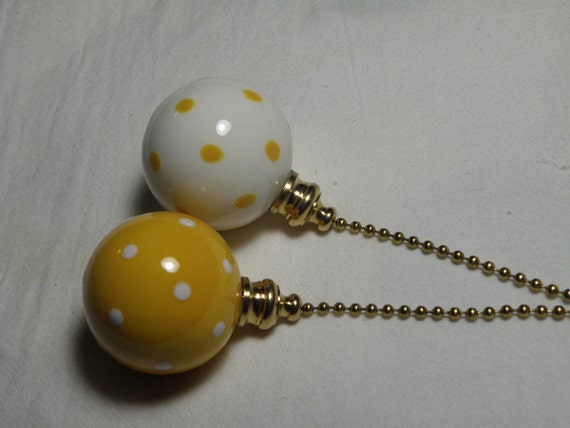 Set Of Pottery Ball Ceiling Fan Light Pulls Sunflower Yellow And White Polka Dotted Made In The Usa