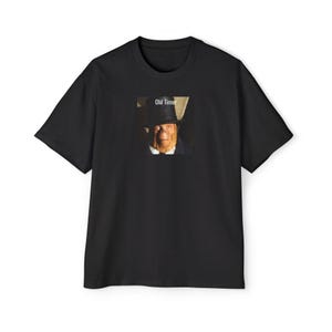 Vintage Vibe Graphic Tee: Men&#39;s Oversized Cotton T-Shirt