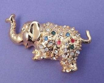Vintage Rhinestone Elephant Brooch / Good Luck Elephant Brooch / Elephant Pin / Animal Brooch