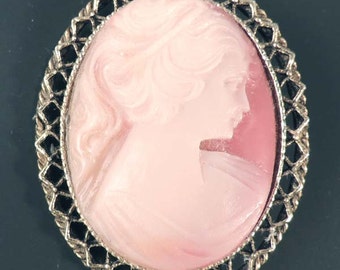 Vintage Lady Portrait Cameo Pendant Brooch