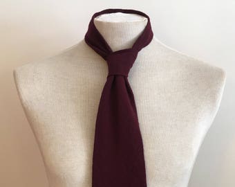 Sale!!! Vintage burgundy 100% lambswool 'Debenhams' necktie *Made in Britain*