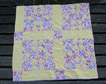 Vintage Colorful Cutter Quilt Piece ~ Scraps for Sewing, Journals, Scrapbooks Pillows ~ Feedsack