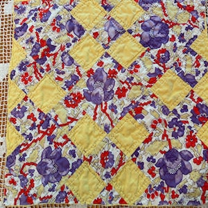 Charming Vintage Quilt Piece - made out of feedbacks