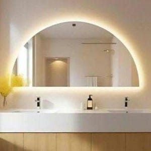 Badkamer luxe wand led spiegel _ badkamer halve maan decor led spiegel - halve cirkel led spiegel - halfronde led verlichte wandspiegel -