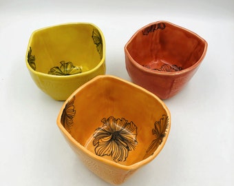 Set of 3 Slabbuilt ceramic noodle/cereal/soup/ice cream bowls with hibiscus flowers and  texture. Embrace the wonkiness.