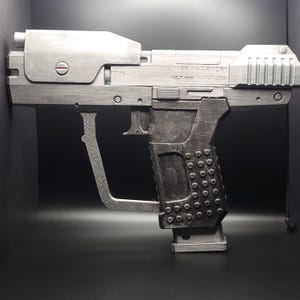Sci-Fi Magnum Replica