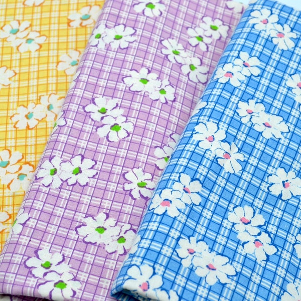 Vintage Cotton Fabric - White Daisy Flowers on Plaid - CHOOSE Color - 44" x 17"L