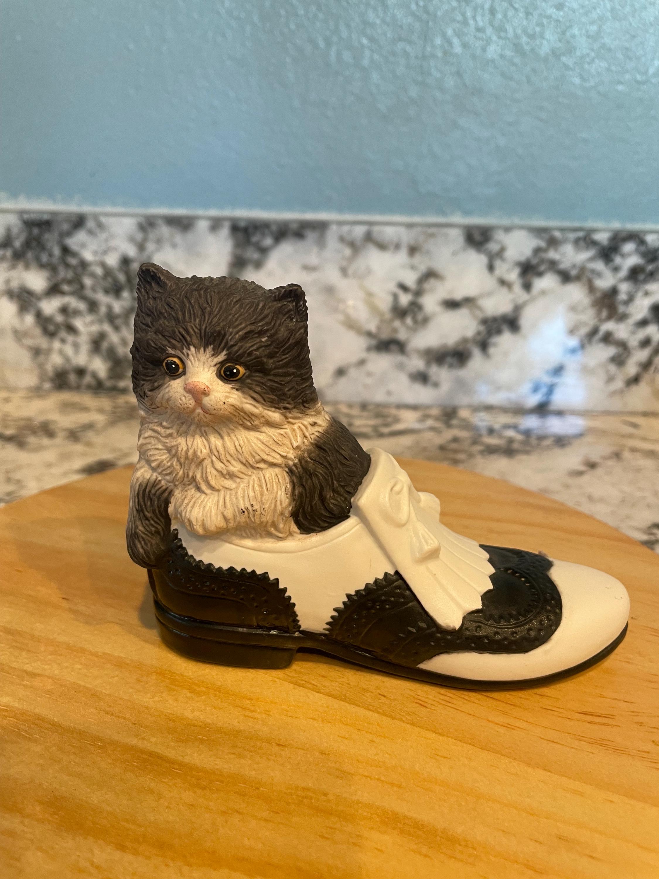 Puss and Boots Shoe - Etsy