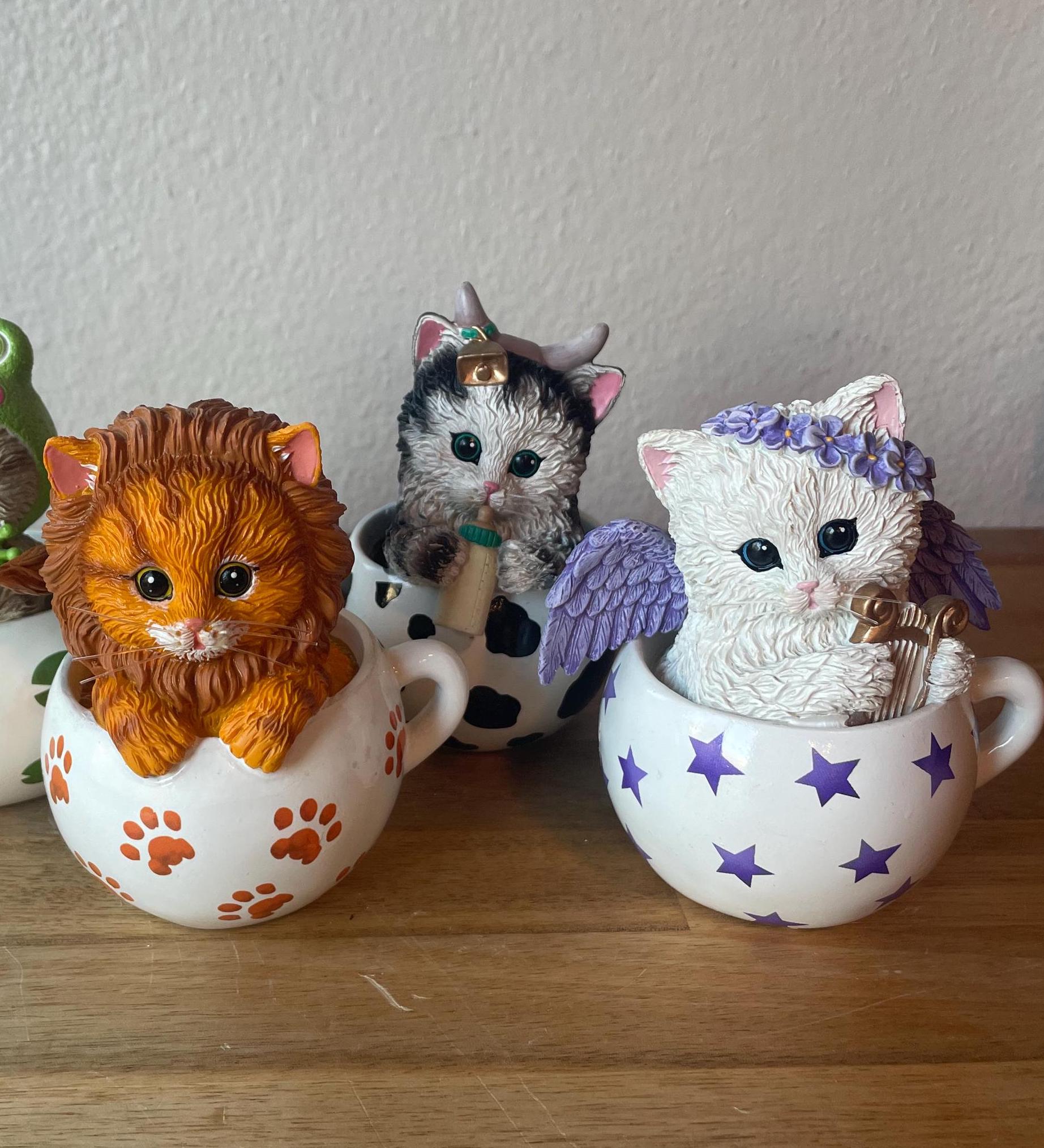 ハミルトンコレクション 猫の置物 ホワイトキャット 割れ物では