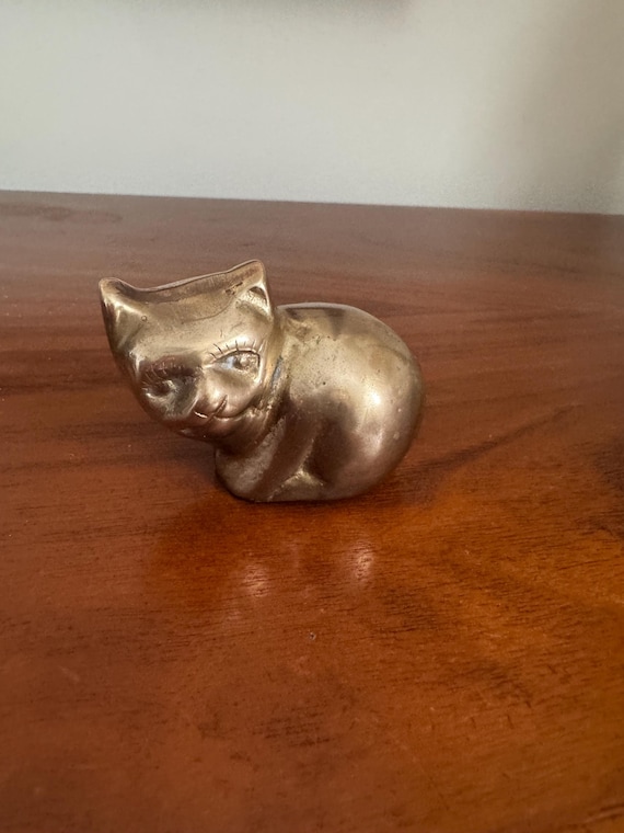 Vintage Small Brass Cat Figurine - Lucky Desk Totem or Paperweight - Midcentury Decor