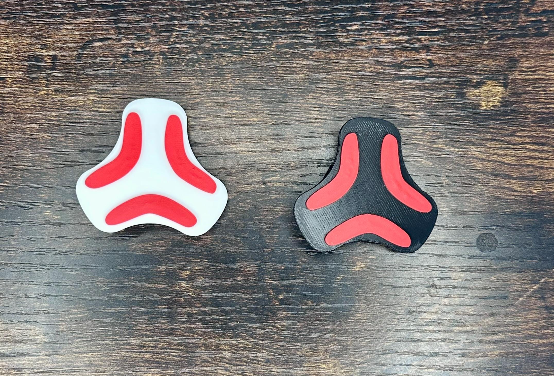 3D Printed Angry Anime Symbol Hair Clip – Unique Cosplay & Fashion Accessory